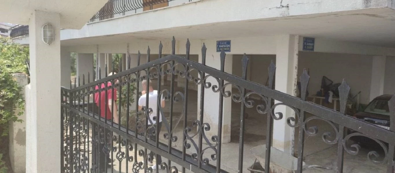 Σέρρες: Βρήκε χειροβομβίδα μες στο σπίτι του - Έφταιγε η... βροχή